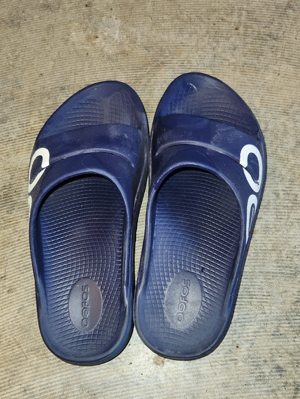 OOFOS Navy Blue Slide Sandals with White Logo Size 8